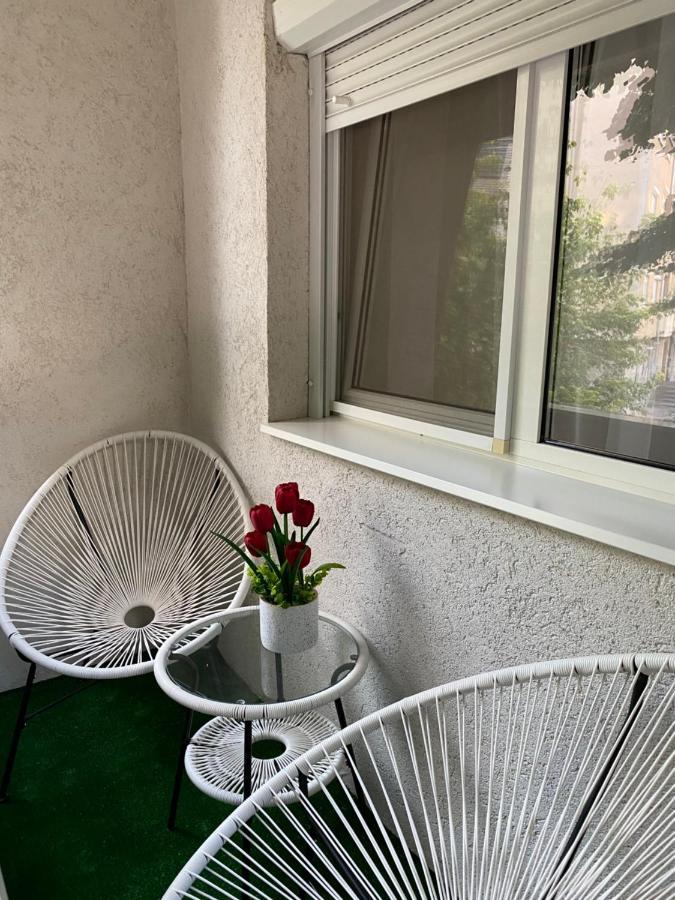 Sellada Apartament - Free Private Parking,Ac,Wi-Fi Carei Buitenkant foto