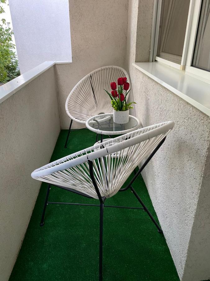 Sellada Apartament - Free Private Parking,Ac,Wi-Fi Carei Buitenkant foto