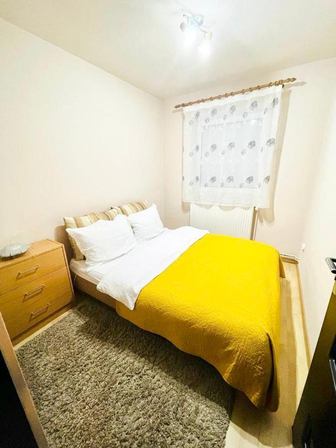 Sellada Apartament - Free Private Parking,Ac,Wi-Fi Carei Buitenkant foto